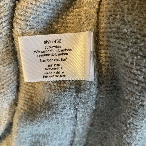 Barefoot Dreams | CozyChic Lite Island Wrap | Heather Pewter/ Silver | S/M - Picture 8 of 8